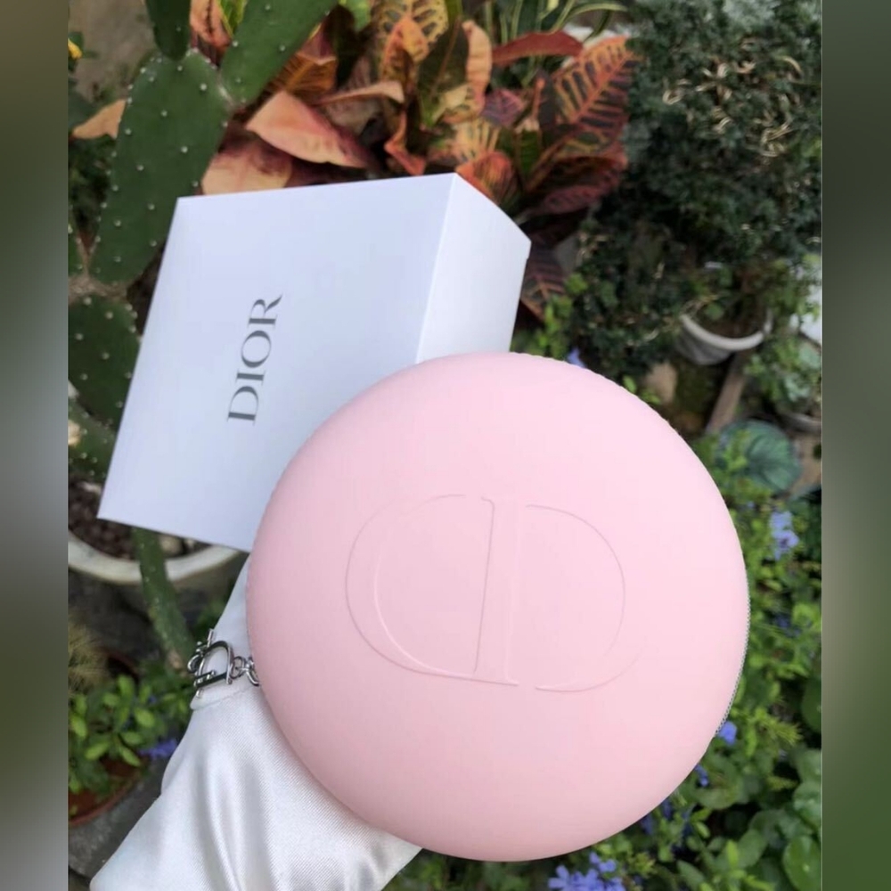 NEW 2025 DIOR Homme Premier Pink Round Novelty Pouch! - Picture 5 of 11
